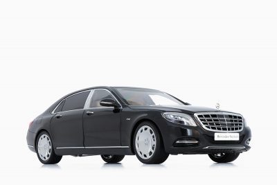 Mercedes – Maybach S-Class 2016 Obsidian Black  1:18 by Almost Real