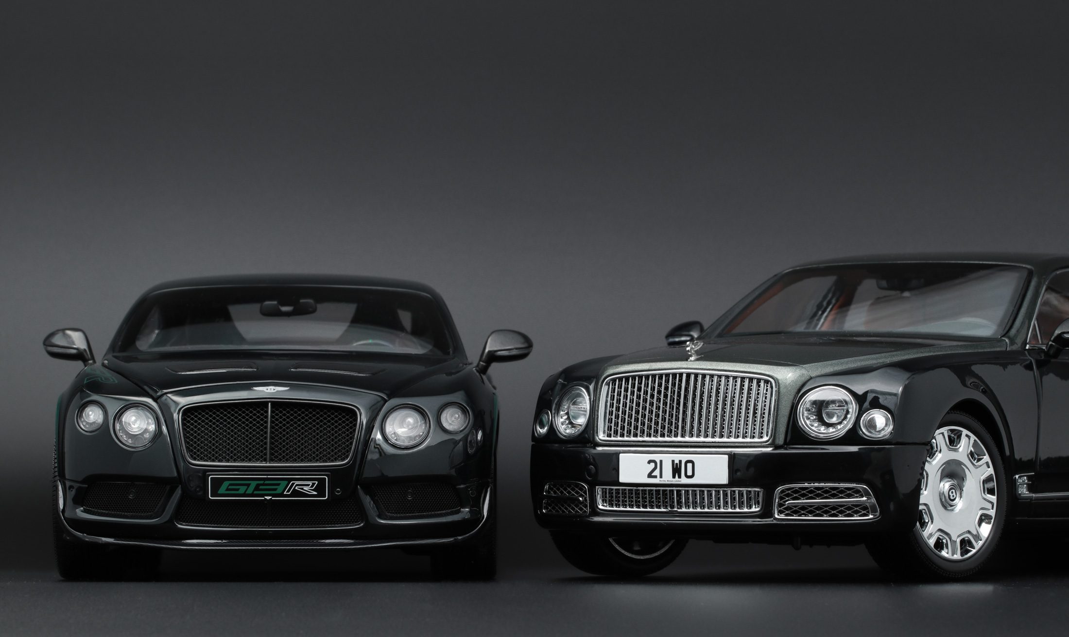 Scale 1:18 Bentley by Almost Real