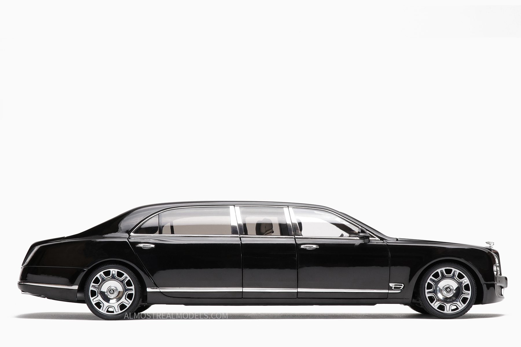 Bentley Mulsanne Grand Limousine by Mulliner black by Almost Real 1:18