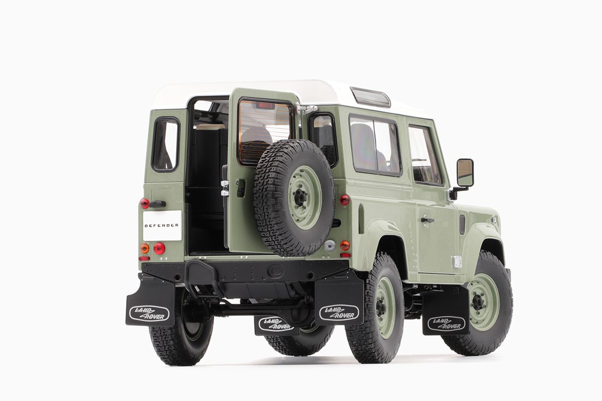 Land Rover by Almost Real