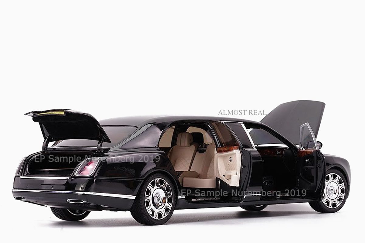 Bentley Mulsanne Grand Limousine by Mulliner - 2017 - Onyx 1:18 Almost Real