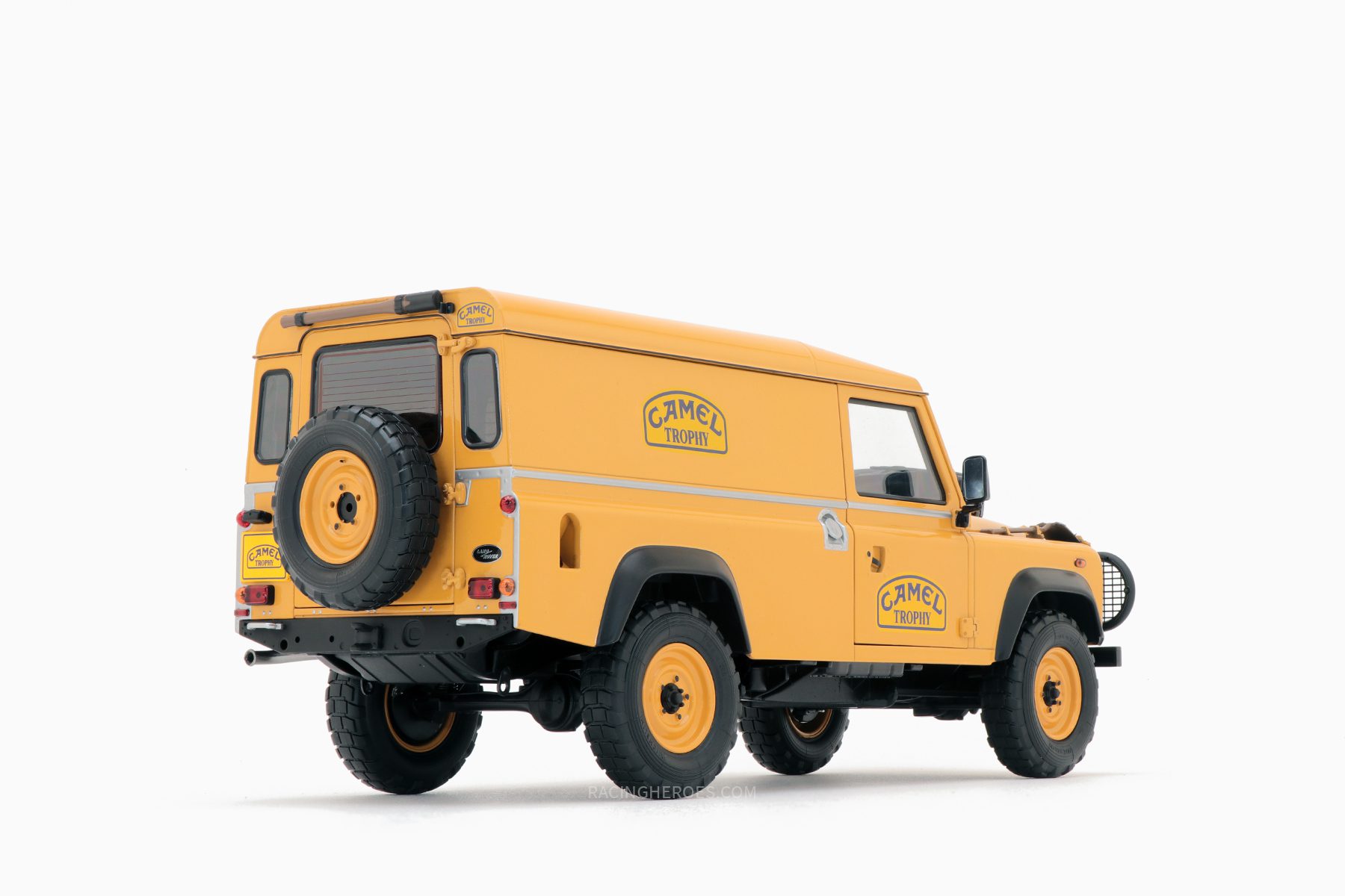 Land Rover Defender 110 “Camel Trophy” Support Unit Borneo 1:18 by Almost Real