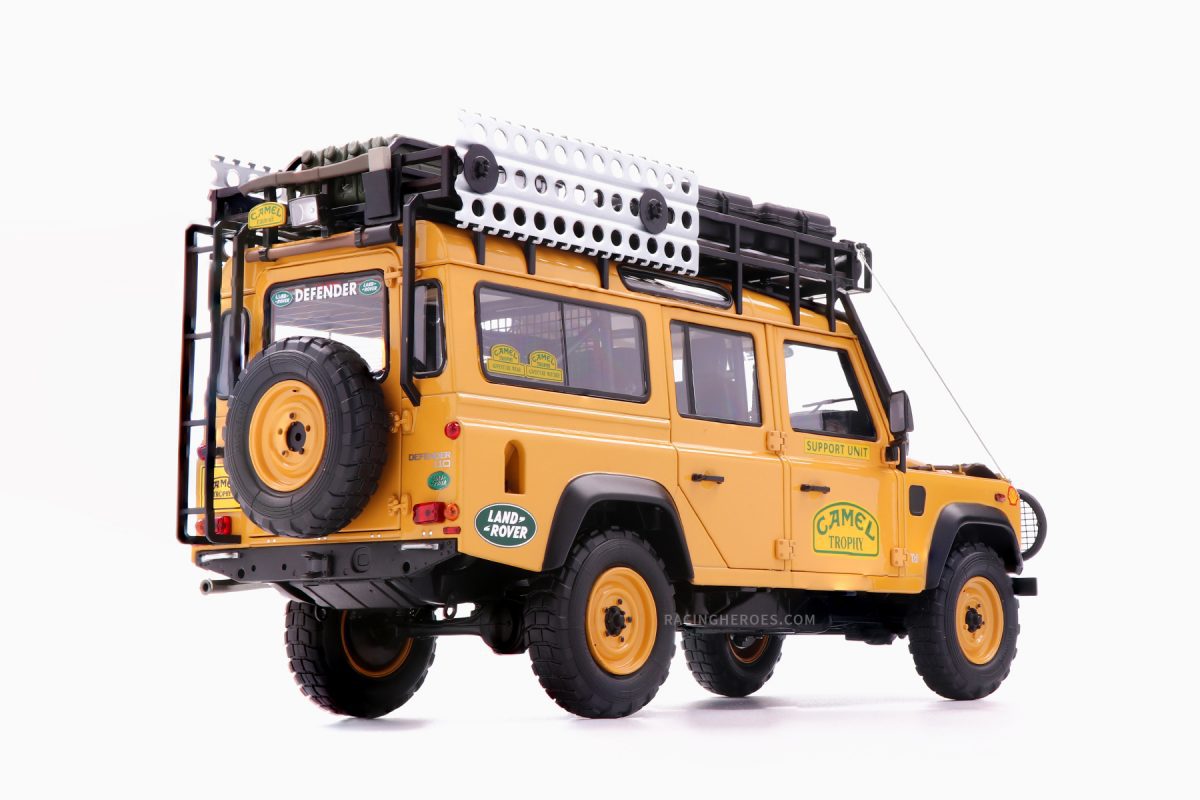 Land Rover Defender 110 “Camel Trophy” Sabah-Malaysia – 1993 1:18 by Almost Real
