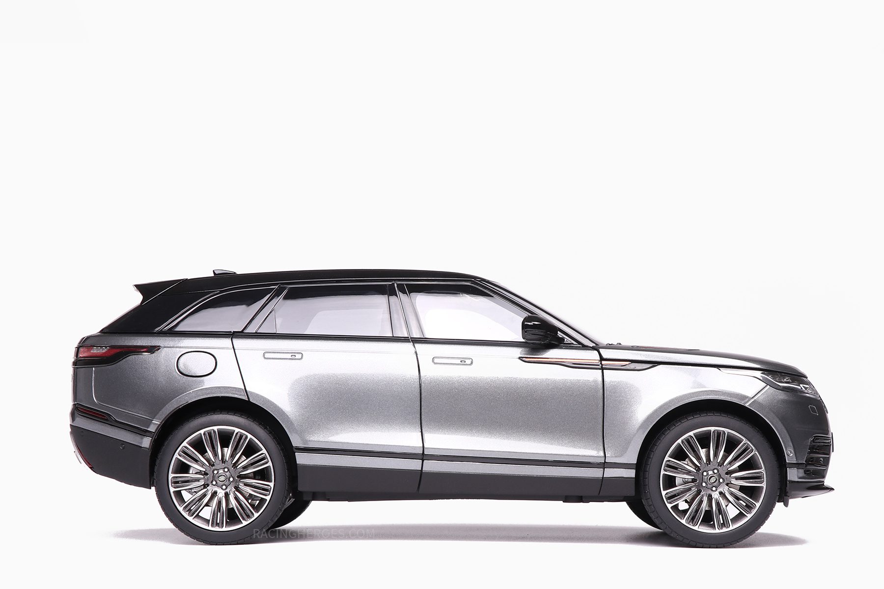 Range Rover Velar First Edition - Gray 1:18 by LCD Models