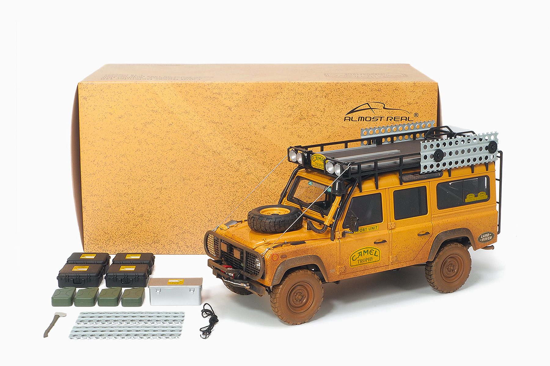 Land Rover DEFENDER 110 "Camel Trophy" Support Unit Sabah-Malaysia - 1993 - Dirty Version 1/18