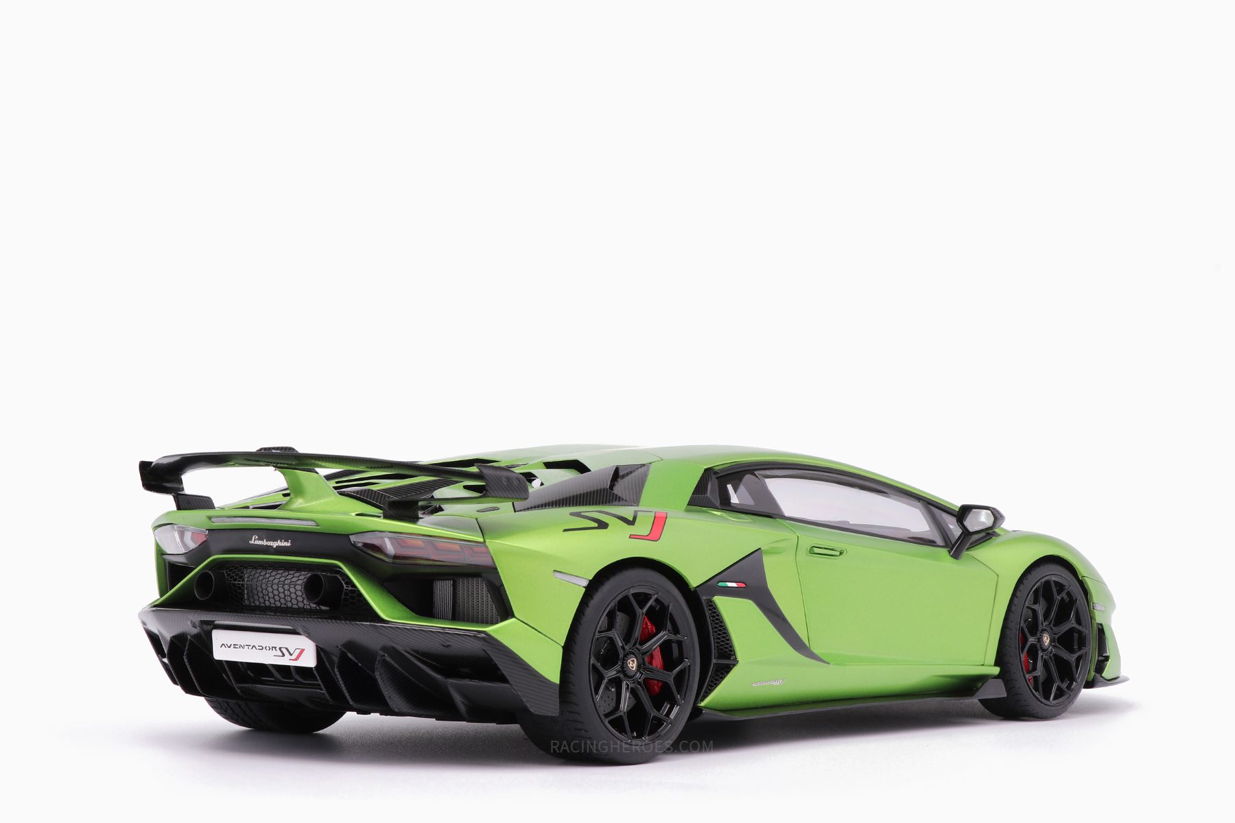 Autoart Lamborghini Aventador SVJ, Verde Alceo/Matt Green 1:18