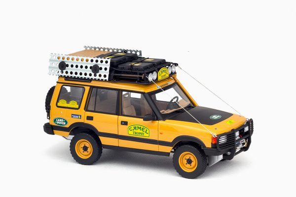 Land Rover Discovery Series I “Camel Trophy” Kalimantan 1996 1:18 by Almost Real