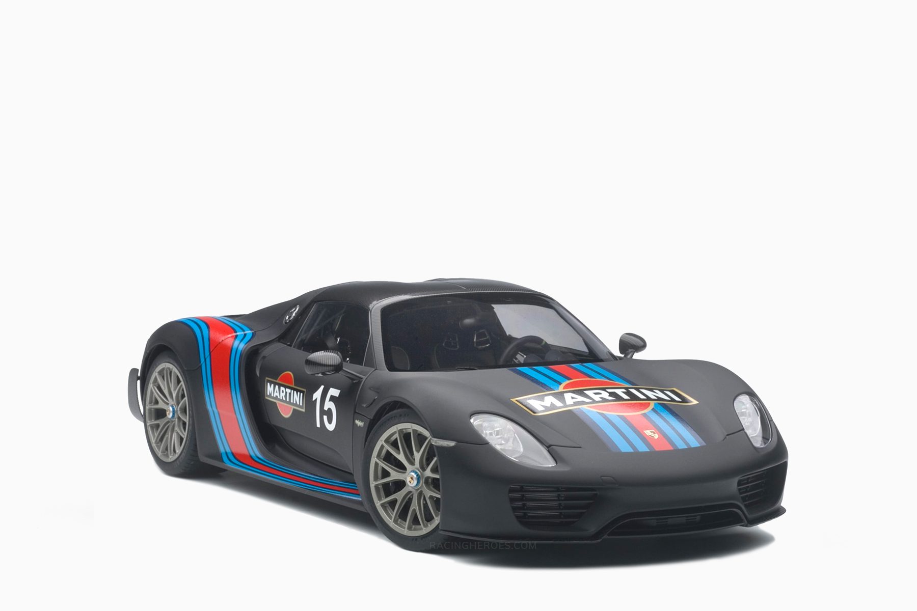 Porsche 918 Spyder Weissach Black Martini Autoart 1/18